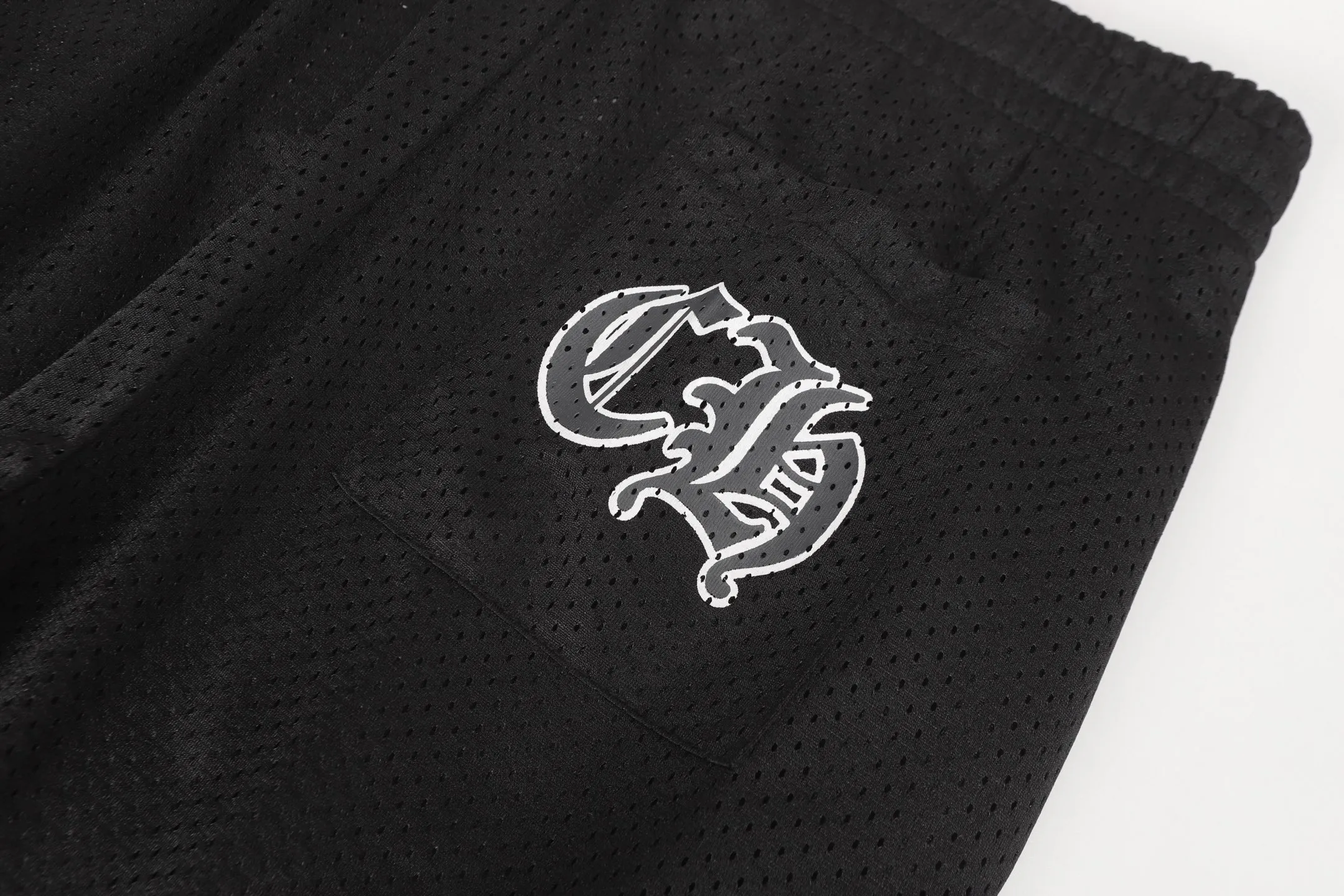 P200 Chrome Hearts CH Chrome Hearts popular Sanskrit printed mesh double layer ice hockey jersey 2 trousers sports suit. Uses direct injection imported machine printing. Hardware and accessories are all milled and customized. Correct configuration. Black 2025 Chrome Hearts authentic packaging. 280g double layer mesh custom woven and dyed. Large version. Loose and stylish. Different from low version, slim and long version with upper body and crotch pull. 100% commitment: top quality. Not fast food. Highest version on the market. Top quality - Distinguish from the ordinary versions on the market. If you care about quality, you should also respect the price. Absolutely 0 after-sales service and 0 return rate so far. It’s hard not to love the style - 280g double-layer mesh custom-woven and dyed - Correct high-density main mark, washed tag, hand-sewn